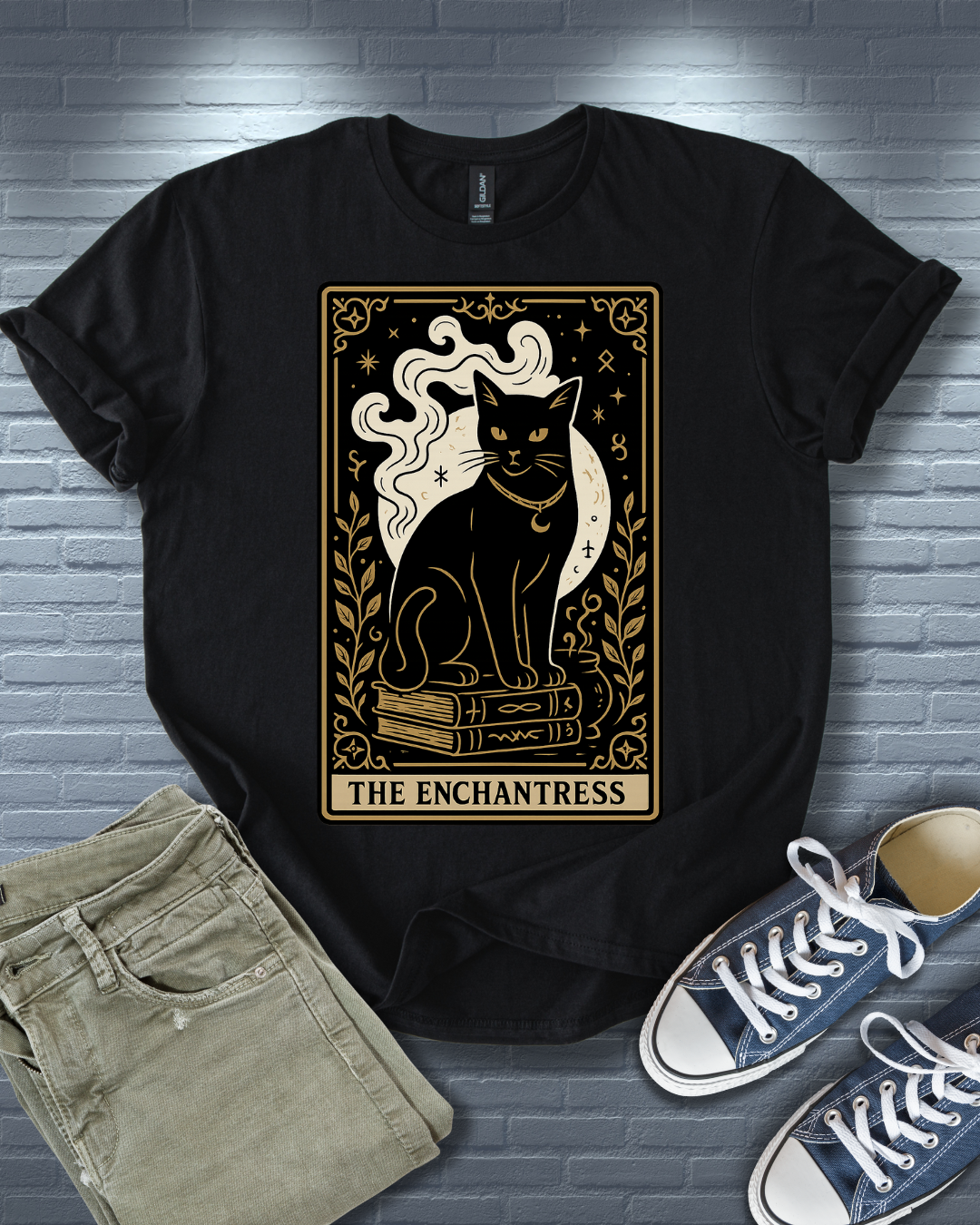 Tarot Cat The Enchantress T-Shirt