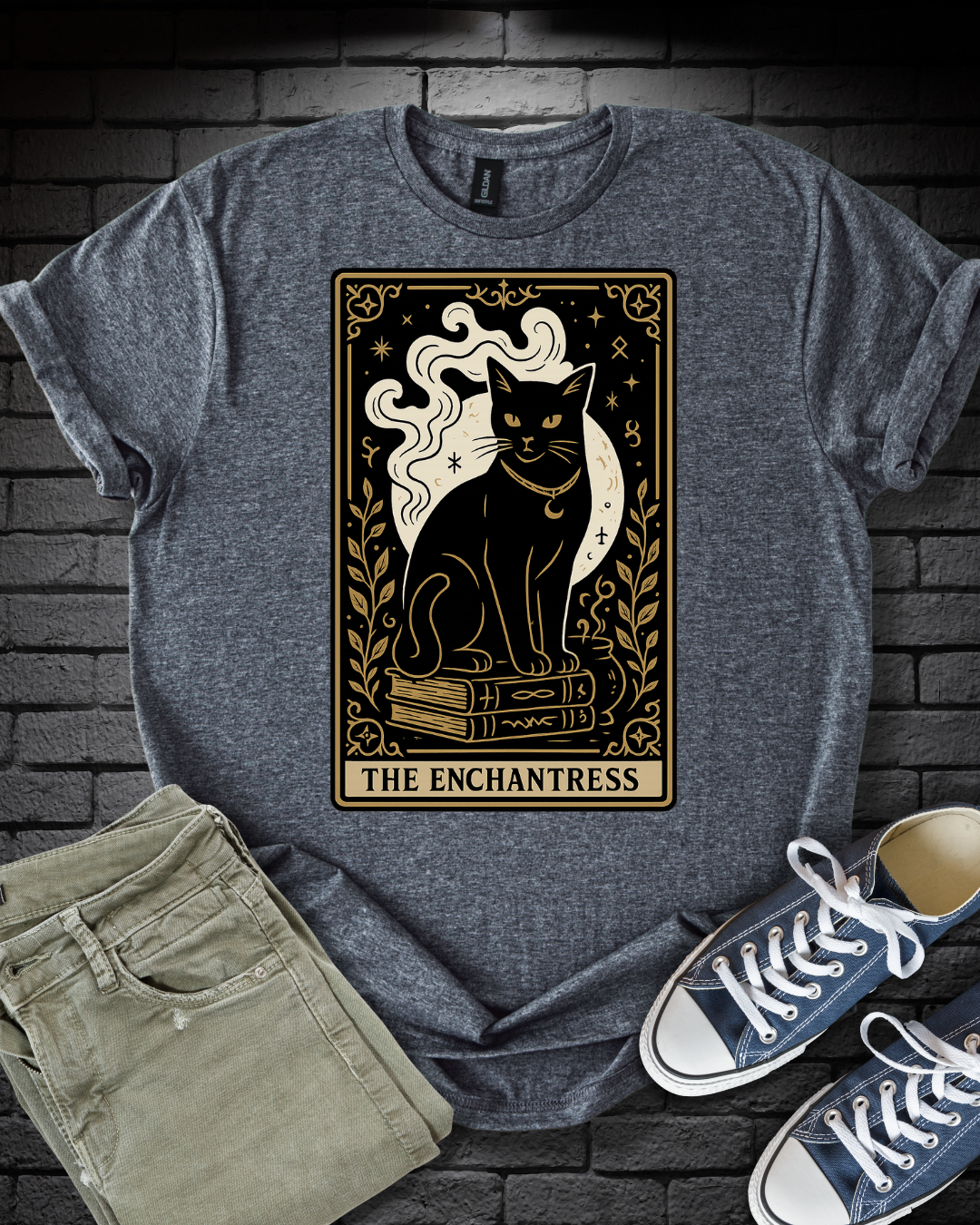 Tarot Cat The Enchantress T-Shirt