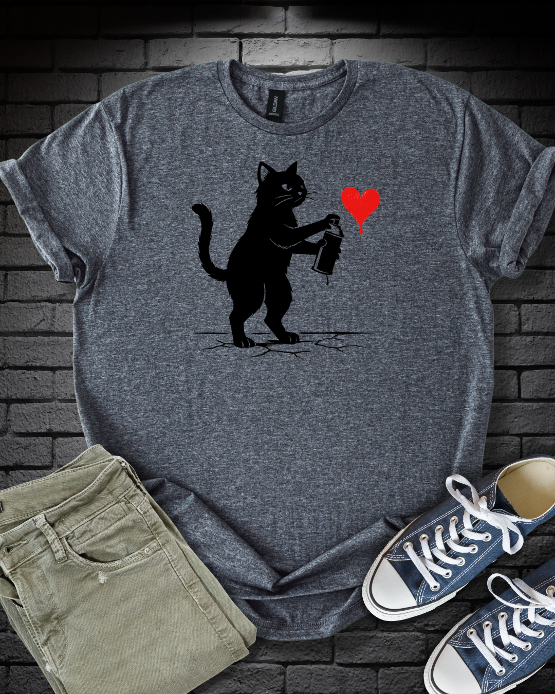 Cat Graffiti Artist T-Shirt