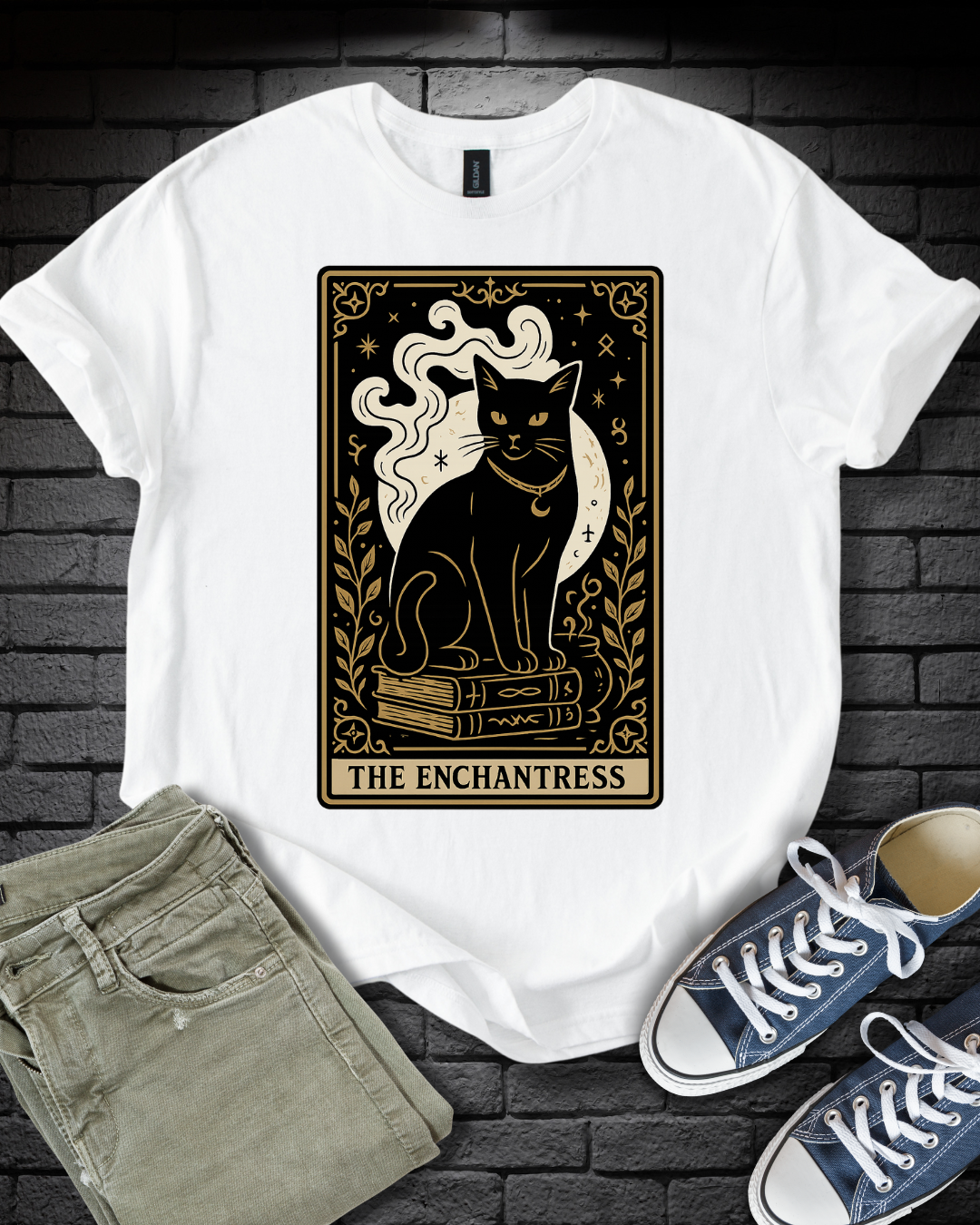 Tarot Cat The Enchantress T-Shirt